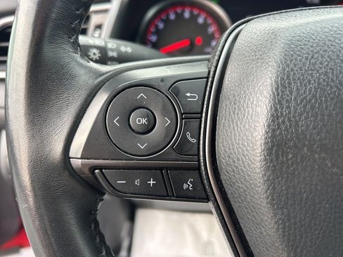 Used 2023 Toyota Camry XSE image 7