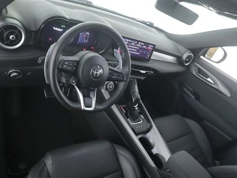 Used 2024 Alfa Romeo Tonale Veloce image 17