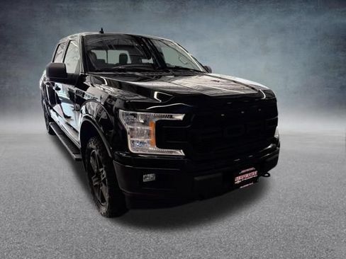 Used 2018 Ford F150 XLT w/ Equipment Group 302A Luxury AWD/4WD image 4