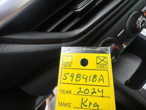 Used 2024 Kia Forte LXS FWD image 17