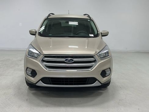 Used 2018 Ford Escape SE w/ SE Sync 3 Package image 9