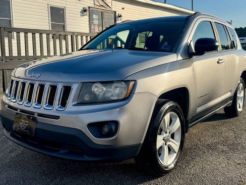 Used 2016 Jeep Compass Sport w/ Power Value Group FWD image 1