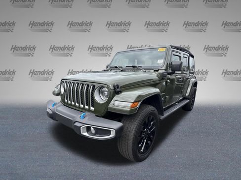 Used 2023 Jeep Wrangler Unlimited Sahara w/ Cold Weather Group AWD/4WD image 4