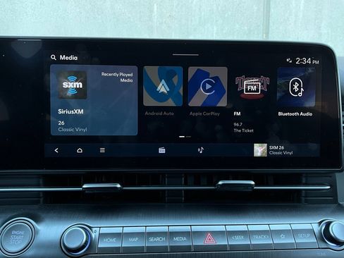 Used 2025 Hyundai Kona SEL image 32