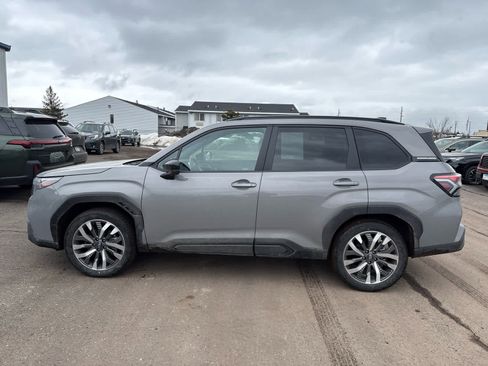 Used 2026 Subaru Forester Touring image 3