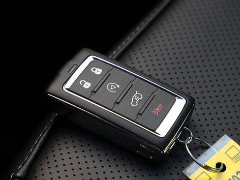 New 2025 Jeep Grand Cherokee Limited image 34