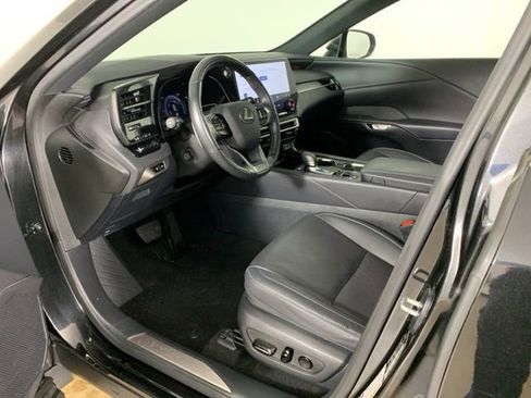 Used 2023 Lexus RX 350 w/ Accessory Package (Z1) AWD/4WD image 19