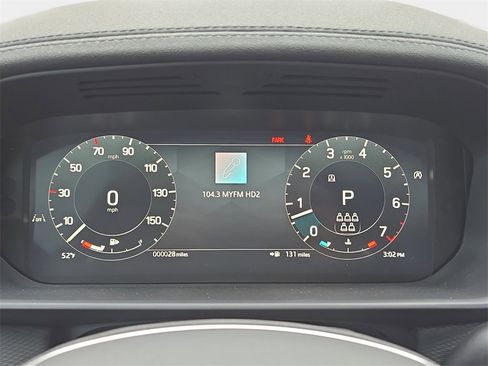 New 2025 Land Rover Discovery Dynamic SE image 20