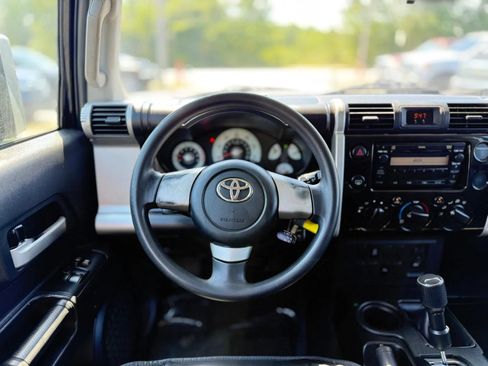 Used 2007 Toyota FJ Cruiser 4WD image 15