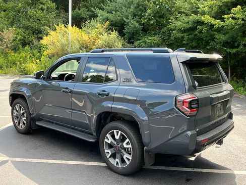 Used 2025 Toyota 4Runner TRD Sport AWD/4WD image 30