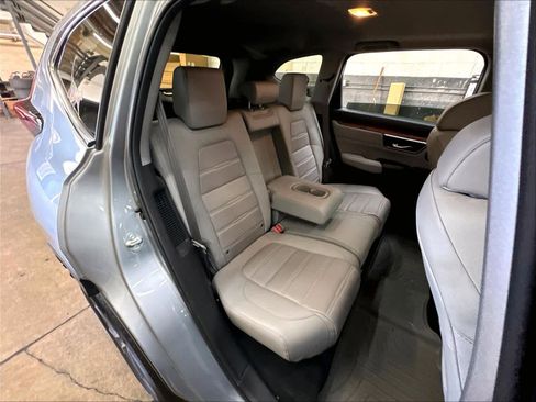 Used 2020 Honda CR-V Touring image 29