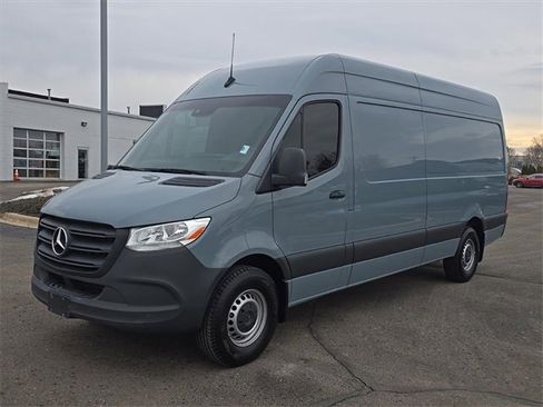 Used 2023 Mercedes-Benz Sprinter 2500 image 1