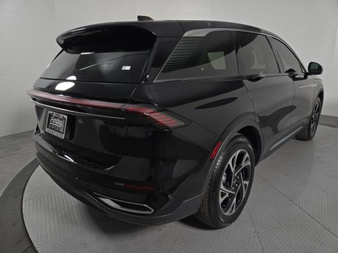 New 2026 Lincoln Nautilus Premier image 7