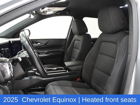 Used 2025 Chevrolet Equinox LT FWD image 21