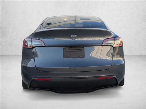 Used 2023 Tesla Model Y Long Range image 6