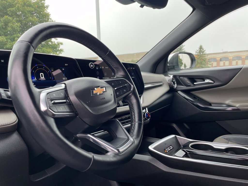 Used 2025 Chevrolet Equinox LT w/ Convenience Package II AWD/4WD image 11