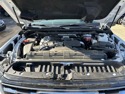 Used 2024 GMC Sierra 2500 AT4 w/ AT4 Premium Plus Package image 26