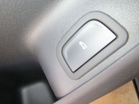 New 2026 Chevrolet Traverse LT w/ Driver Confidence Package image 30