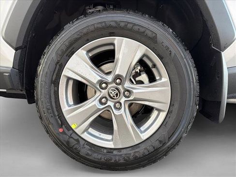 New 2025 Toyota RAV4 XLE image 9