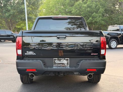 Used 2024 Honda Ridgeline Sport image 13