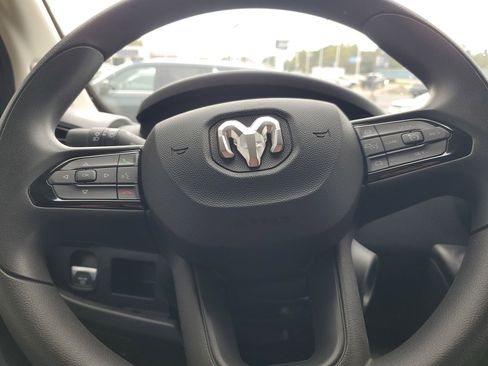 Used 2025 RAM ProMaster 2500 w/ Convenience Group image 7