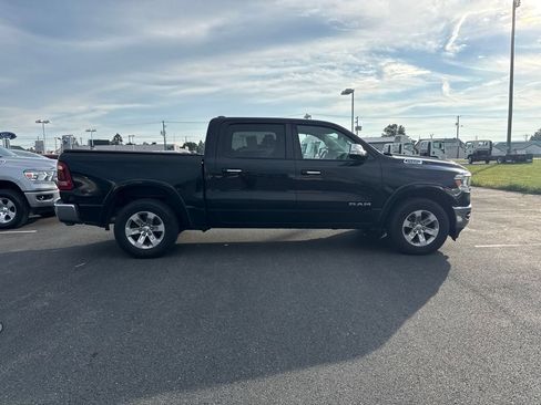 Used 2019 RAM 1500 Laramie AWD/4WD image 4