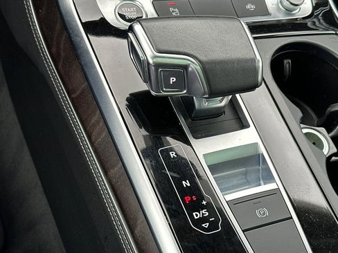 Used 2023 Audi Q8 Premium Plus w/ Premium Plus Package image 25