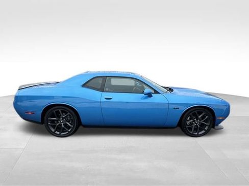 Used 2023 Dodge Challenger R/T w/ Plus Package image 10