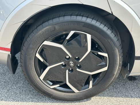 Used 2024 Hyundai Ioniq 5 Limited RWD image 17