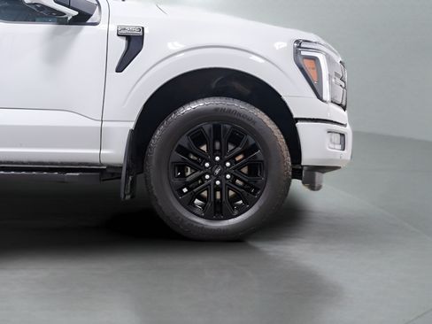 Used 2024 Ford F150 Lariat AWD/4WD image 7