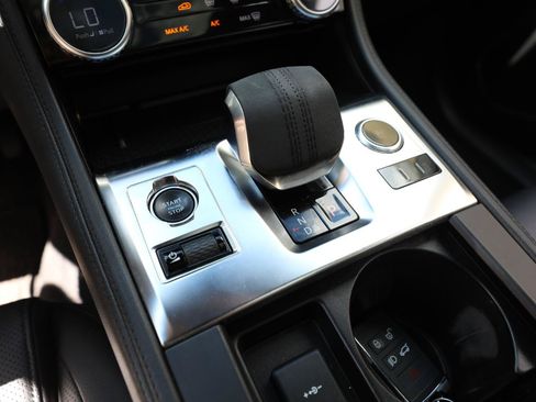Used 2023 Jaguar F-PACE S AWD/4WD image 21