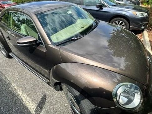 Used 2013 Volkswagen Beetle 2.5 FWD image 2
