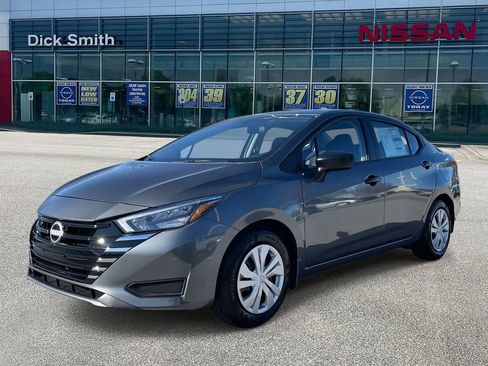 New 2025 Nissan Versa S w/ Trunk Package image 3