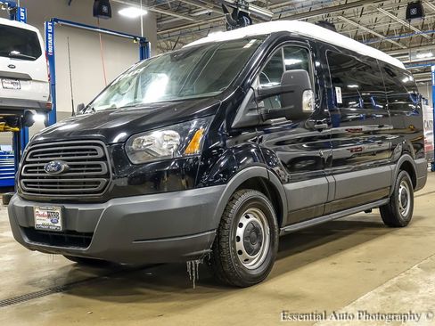 Used 2017 Ford Transit 150 XL image 2