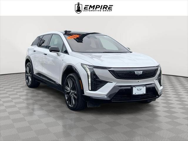 Used 2025 Cadillac Optiq Sport 2 AWD/4WD image 1