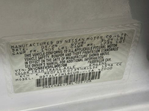 Used 2024 Nissan Versa SV FWD image 12