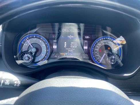 Used 2022 RAM 1500 Limited AWD/4WD image 13