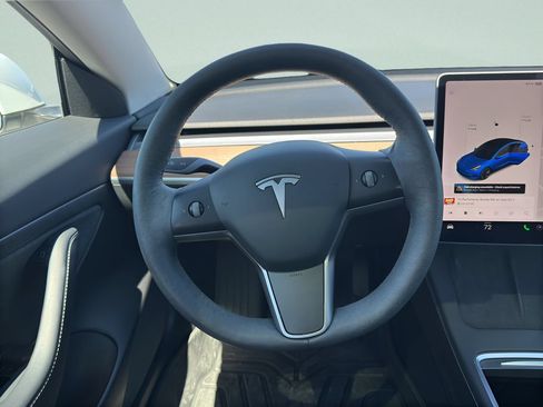 Used 2021 Tesla Model 3 Standard Range Plus RWD image 14