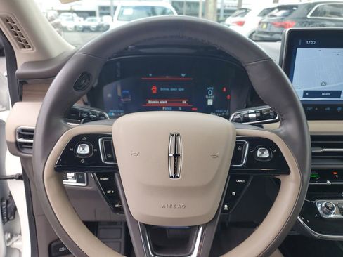 Used 2024 Lincoln Corsair Reserve FWD image 16