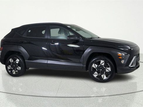 Used 2025 Hyundai Kona SEL AWD/4WD image 6