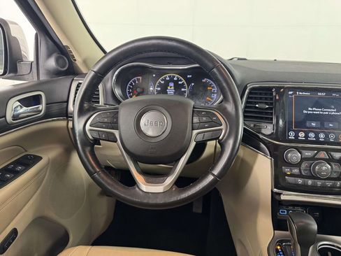 Used 2021 Jeep Grand Cherokee Limited AWD/4WD image 19