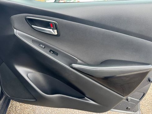 Used 2018 Toyota Yaris iA image 22