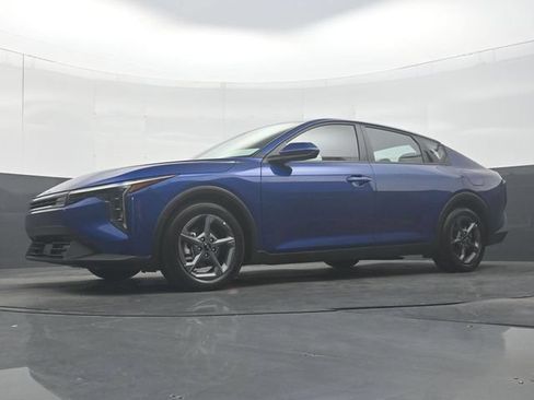 Used 2025 Kia K4 FWD image 28