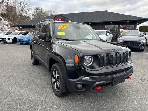 Used 2019 Jeep Renegade Trailhawk image 10