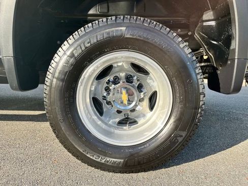 Used 2024 Chevrolet Silverado 3500 LT w/ All Star Edition AWD/4WD image 17