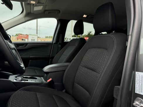 Used 2025 Ford Escape Active AWD/4WD image 7