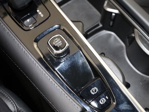 Used 2023 Volvo XC90 T8 Plus image 43