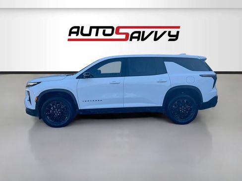 Used 2024 Chevrolet Traverse LS w/ Midnight/Sport Edition FWD image 4