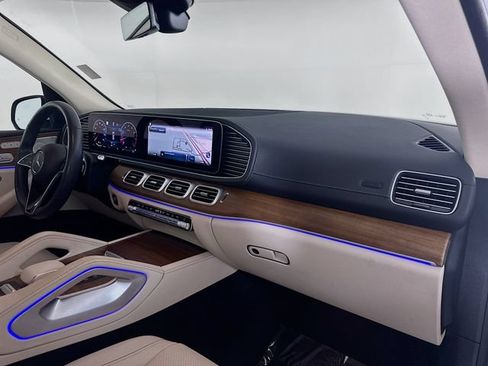 Certified 2024 Mercedes-Benz GLS 450 4MATIC image 31