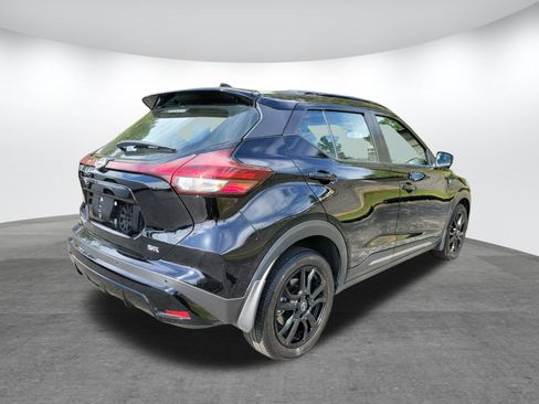 Used 2023 Nissan Kicks SR w/ SR Premium Package image 23